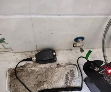 大田屋顶漏水维修公司分享下卫生间漏水的危害及解决方法